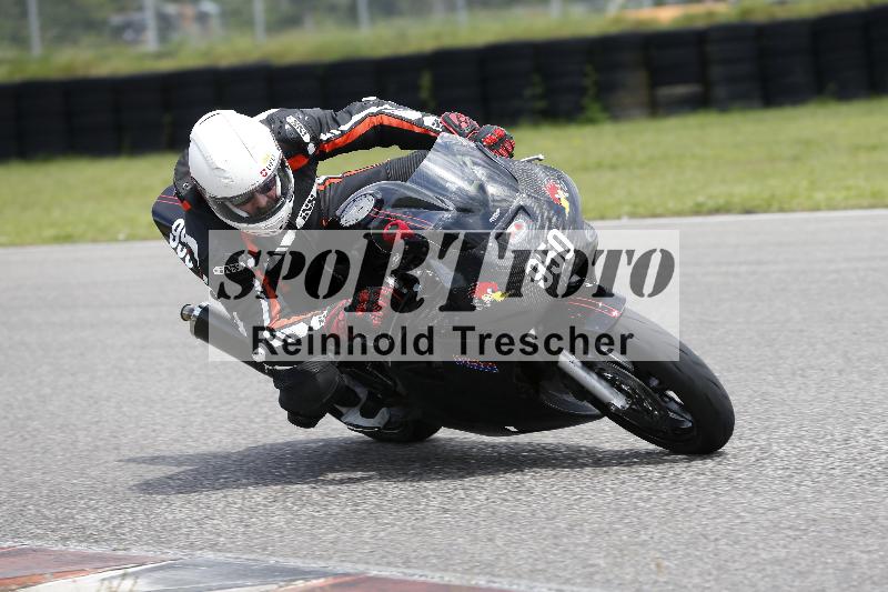 /Archiv-2024/29 12.06.2024 MOTO.CH Track Day ADR/Gruppe gelb/950